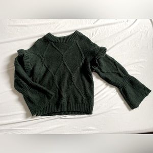 Flare sleeve/design hunter green sweater